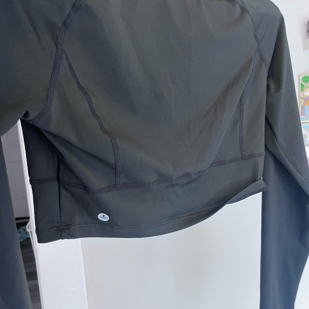 Black Cropped Active Jacket with Reflective Logo